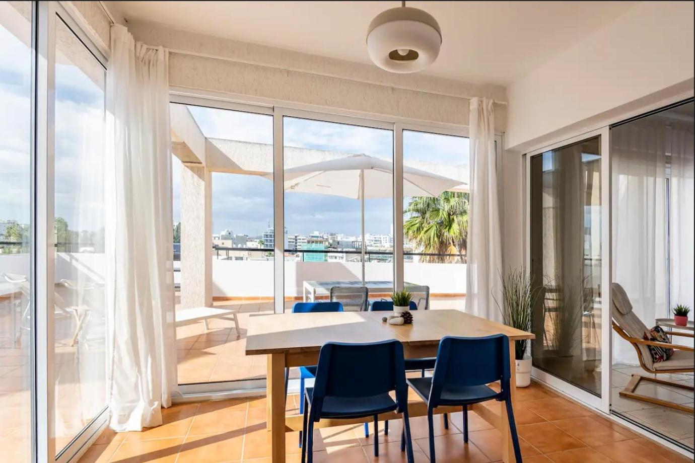 Top Floor Apartment City Center Larnaca Eksteriør billede