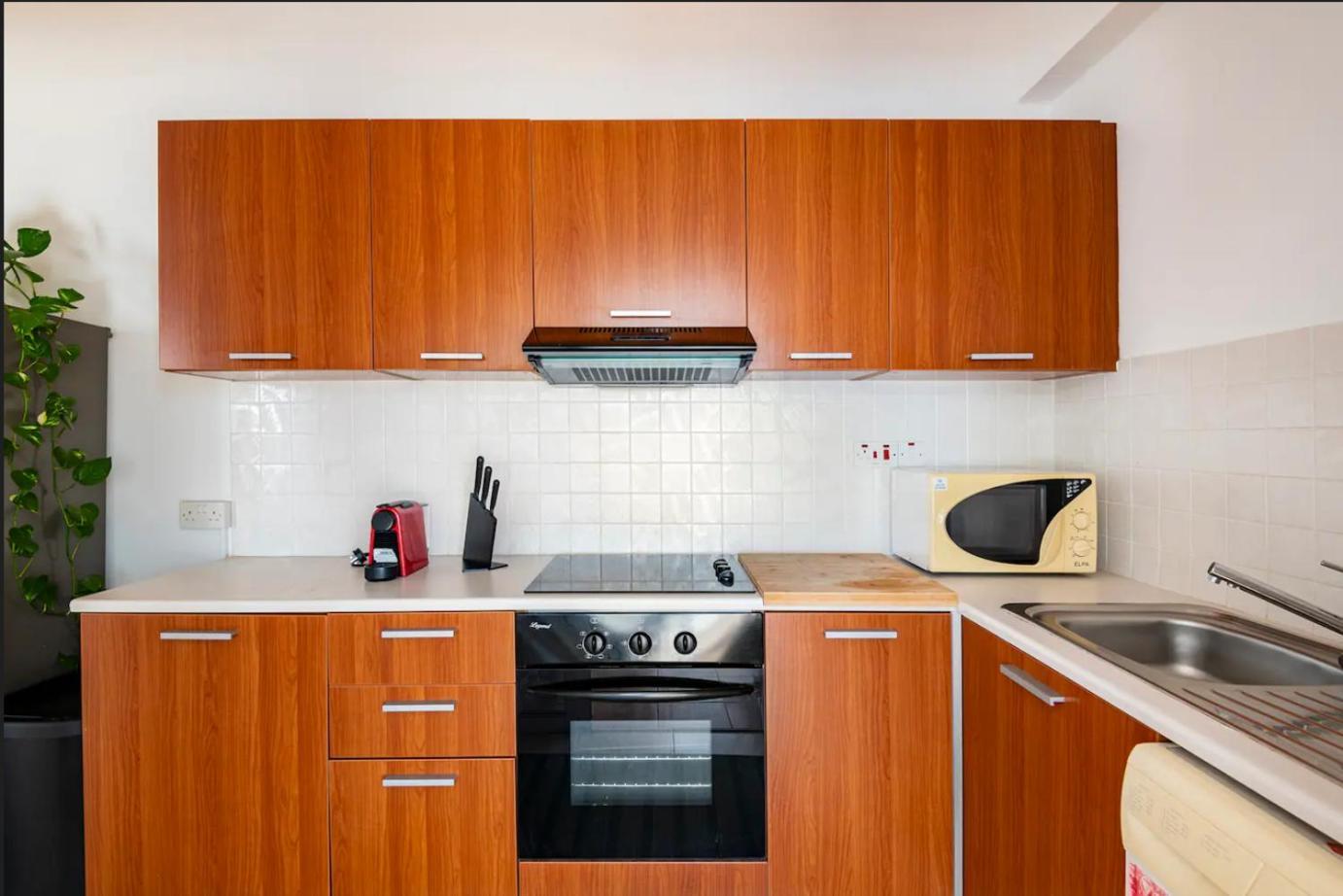 Top Floor Apartment City Center Larnaca Eksteriør billede