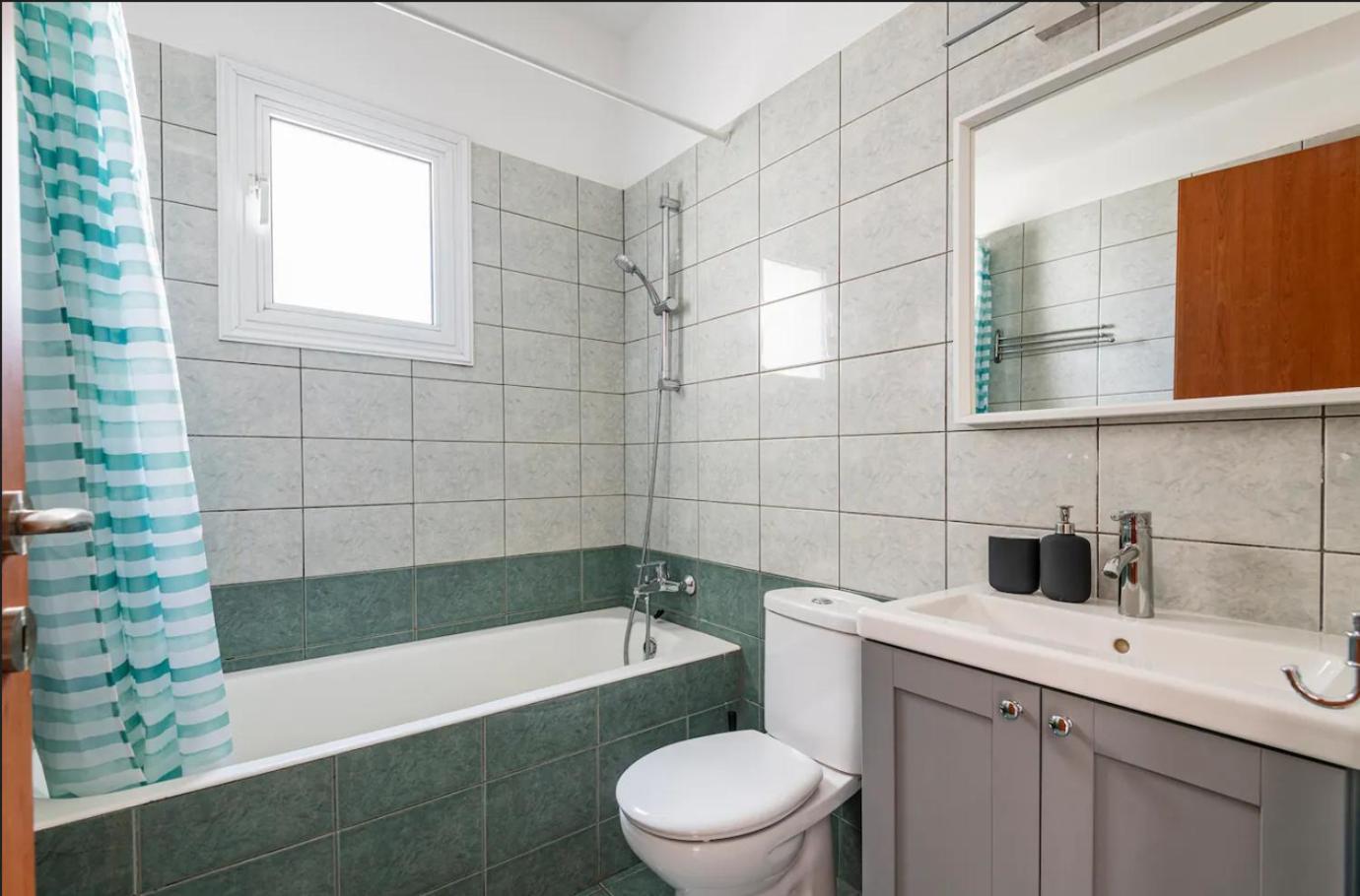 Top Floor Apartment City Center Larnaca Eksteriør billede
